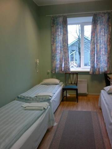 Фото номера Стандартный трехместный номер Хостелы Endla Hostel г. Хаапсалу 4
