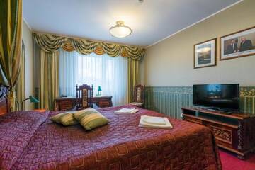 Фото номера Стандартный номер с кроватью размера &quot;queen-size&quot; Отель Päeva Villa г. Хаапсалу 3